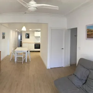 El Piso De Loly En San Juan: Alojamieno Low Cost Para 5 , San Juan Del Puerto España