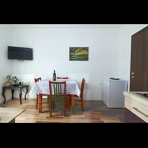 https://apartment-luskino-i.primorje-gorskikotar.com